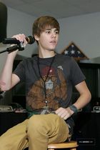 Justin Bieber : justinbieber_1298165287.jpg