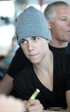 Justin Bieber : justinbieber_1304100220.jpg