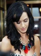 Katy Perry : katy-perry-1323557523.jpg
