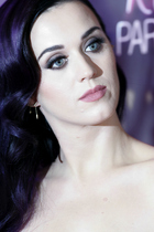 Katy Perry : katy-perry-1357066494.jpg