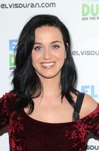 Katy Perry : katy-perry-1376421337.jpg
