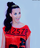 Katy Perry : katy-perry-1382572567.jpg