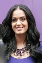 Katy Perry : katy-perry-1385100141.jpg