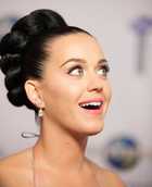 Katy Perry : katy-perry-1397133976.jpg