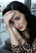 Katy Perry : katy-perry-1405701736.jpg