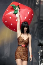 Katy Perry : katy-perry-1414002362.jpg