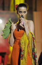 Katy Perry : katy-perry-1414084432.jpg