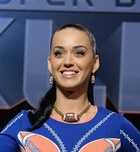 Katy Perry : katy-perry-1422801001.jpg
