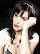Katy Perry : katy-perry-1449190310.jpg