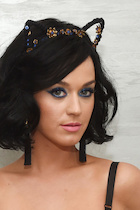 Katy Perry : katy-perry-1462655285.jpg