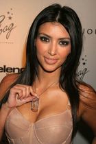 Kim Kardashian : kimkardashian_1256778911.jpg