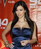 Kim Kardashian : kimkardashian_1257023347.jpg