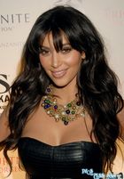 Kim Kardashian : kimkardashian_1259479160.jpg