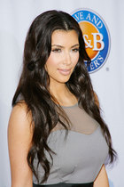Kim Kardashian : kimkardashian_1276981163.jpg