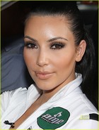 Kim Kardashian : kimkardashian_1279769207.jpg