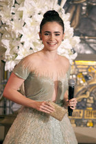 Lily Collins : lily-collins-1376929217.jpg