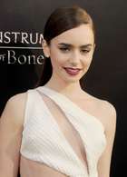 Lily Collins : lily-collins-1377272860.jpg