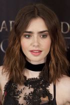 Lily Collins : lily-collins-1377274880.jpg