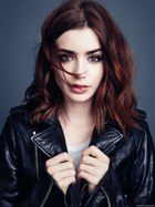 Lily Collins : lily-collins-1391684058.jpg