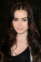 Lily Collins : lily-collins-1400955551.jpg