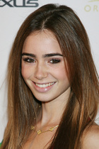 Lily Collins : lily-collins-1409495181.jpg