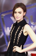 Lily Collins : lily-collins-1433173782.jpg