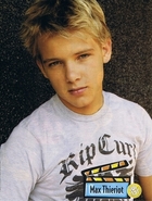 Max Thieriot : TI4U_u1135793093.jpg