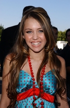Miley Cyrus : TI4U_u1160064603.jpg
