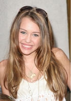 Miley Cyrus : TI4U_u1160232247.jpg