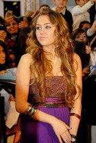 Miley Cyrus : miley-cyrus-1319303234.jpg