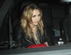 Miley Cyrus : miley-cyrus-1319918501.jpg
