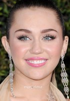 Miley Cyrus : miley-cyrus-1323636343.jpg