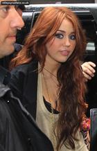 Miley Cyrus : miley-cyrus-1329957132.jpg