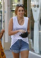 Miley Cyrus : miley-cyrus-1332113681.jpg