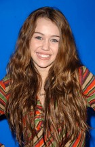 Miley Cyrus : miley-cyrus-1332974611.jpg