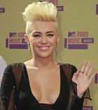 Miley Cyrus : miley-cyrus-1357210052.jpg