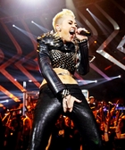 Miley Cyrus : miley-cyrus-1357245008.jpg