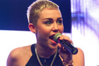 Miley Cyrus : miley-cyrus-1357245481.jpg