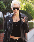 Miley Cyrus : miley-cyrus-1359649388.jpg