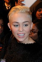 Miley Cyrus : miley-cyrus-1360744757.jpg