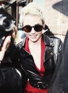 Miley Cyrus : miley-cyrus-1360785219.jpg