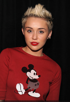 Miley Cyrus : miley-cyrus-1360966864.jpg