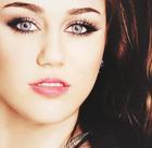 Miley Cyrus : miley-cyrus-1360967011.jpg