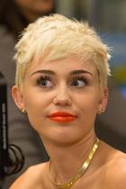 Miley Cyrus : miley-cyrus-1363976144.jpg