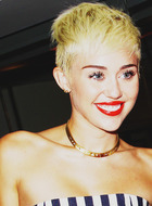 Miley Cyrus : miley-cyrus-1364058923.jpg