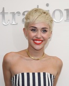 Miley Cyrus : miley-cyrus-1364058926.jpg