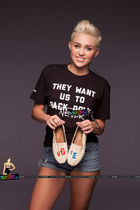 Miley Cyrus : miley-cyrus-1364862816.jpg