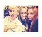 Miley Cyrus : miley-cyrus-1365879896.jpg