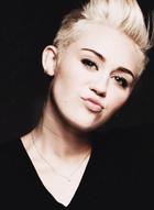 Miley Cyrus : miley-cyrus-1365881056.jpg