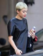 Miley Cyrus : miley-cyrus-1366750428.jpg